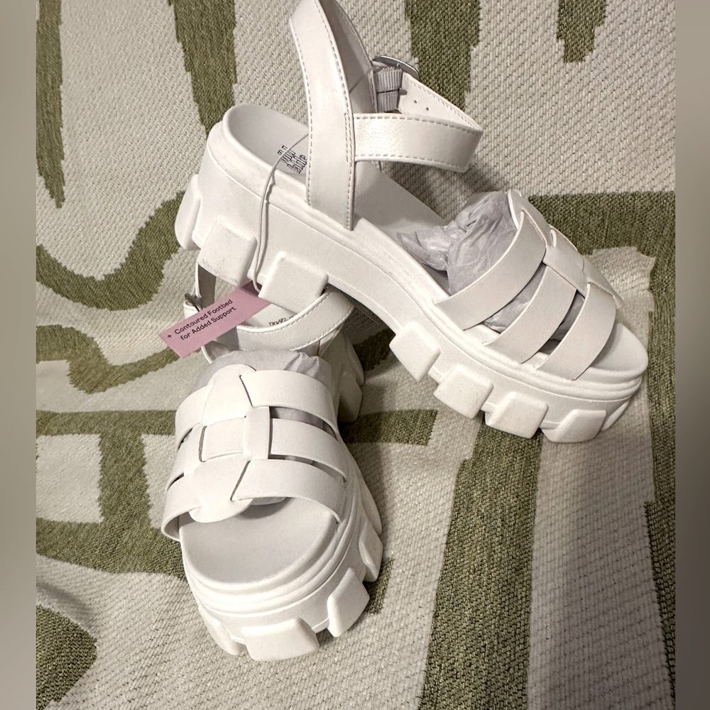 Wild fable chunky sandals